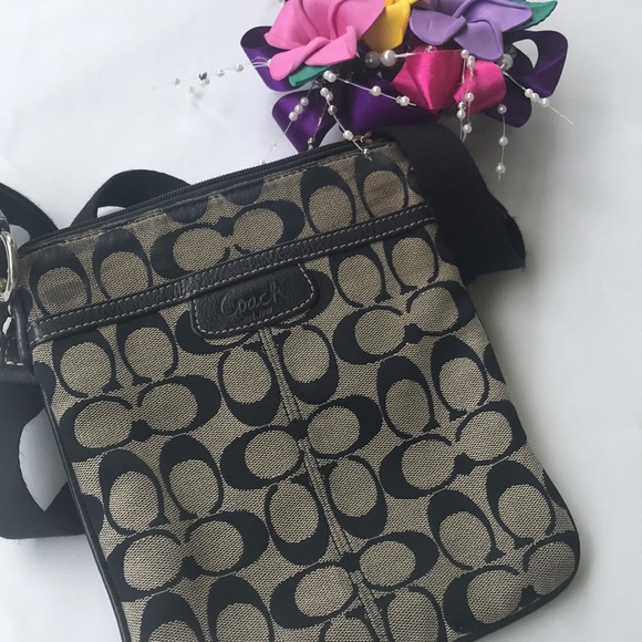 Coach Handbags - Coach Crossbody Bag